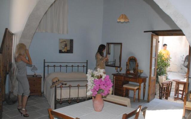 Lito House