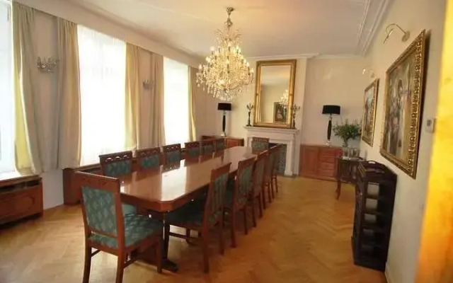 Holiday Home Majestic House in Bruges