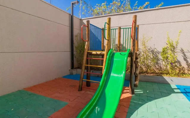 BHomy Bela Vista Moderno com varanda Y804B