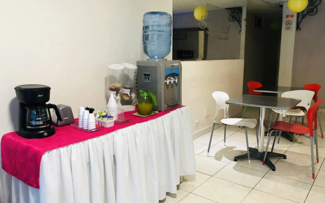 Ayenda 1314 Boston Superior