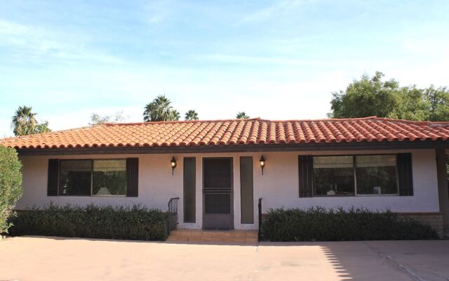 De Anza Golf Course Cottage - 1 Br home by RedAwning