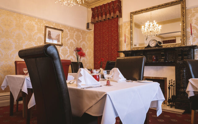 Trivelles Park Hotel