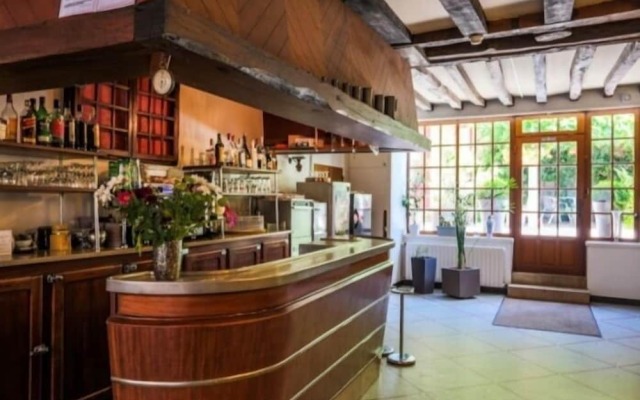 Hotel Restaurant le grand monarque