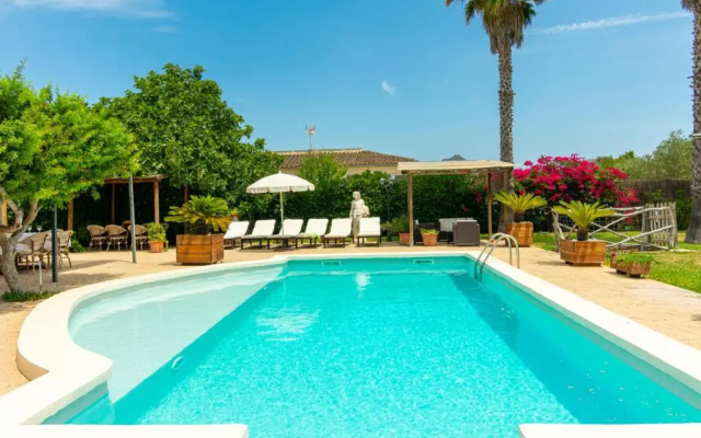 Casa con piscina a 1 km del mar y del pueblo - Hotel in Alcudia - Photo 3