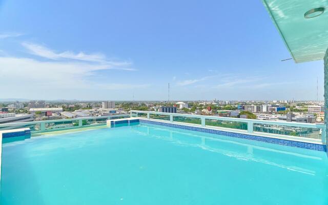 Central Suites Tower