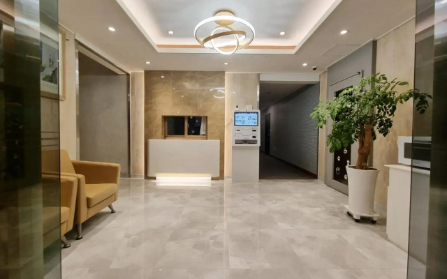 Trevi Hotel