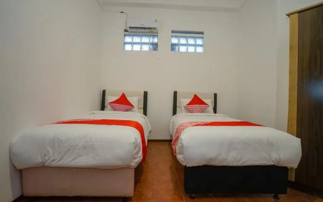 Super OYO 1844 Bravo Residence