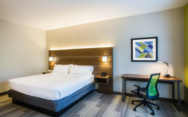 Holiday Inn Express & Suites Cedar City by IHG