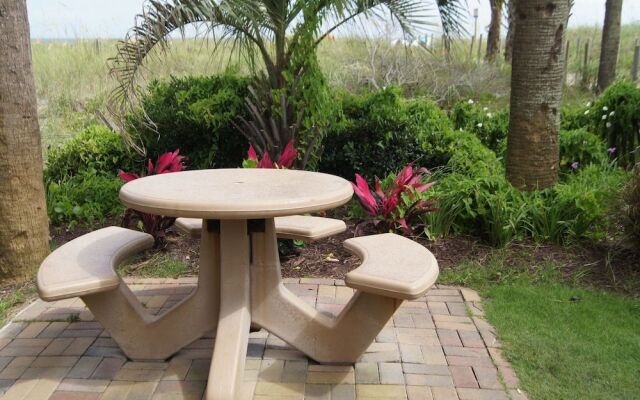 Windemere 605 by RedAwning