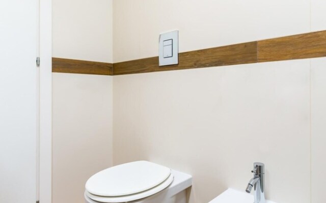 Apartment in the Heart of Nightlife by Wonderful Italy