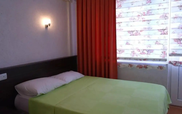 Dolphin Yunus Hotel