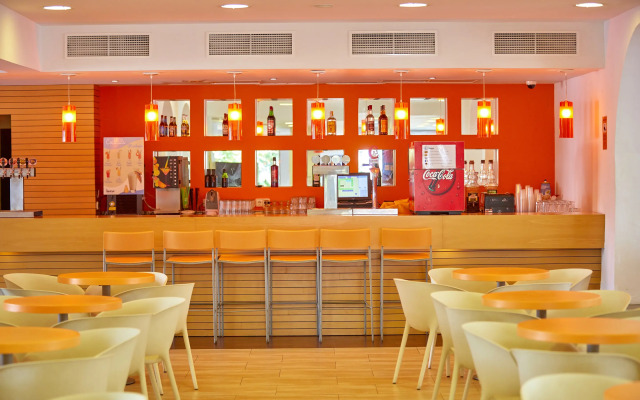 Gavimar Ariel Chico Hotel and Apartments
