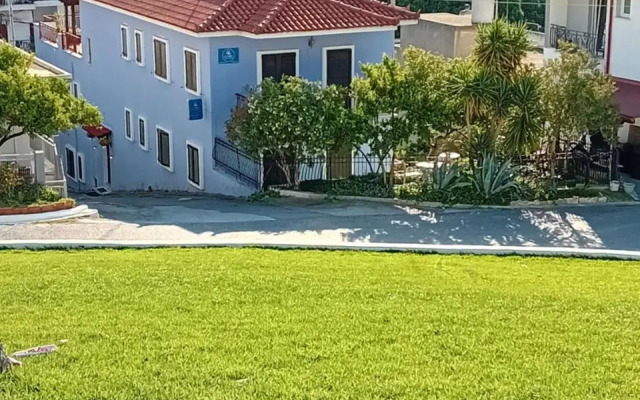 Selini House