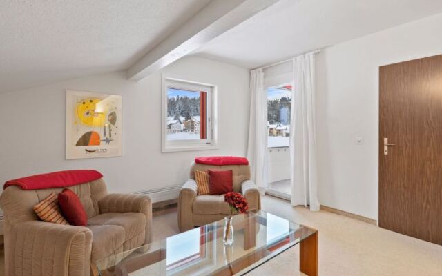 Triangel A Freund/Tryba