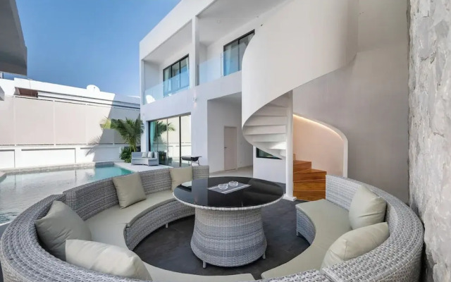 Mövenpick Pool Villa 6BR