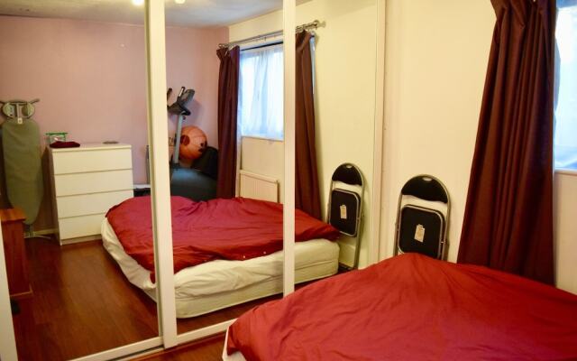2 Bedroom House With Garden in Bermondsey