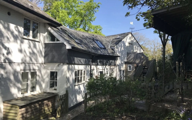 Vinegar Hill Pottery B & B
