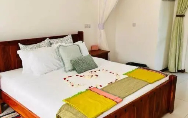 Fiorella Beach House, Diani Beach