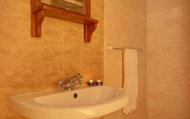 Pearl of Gozo Adults Only Mini-Hotel