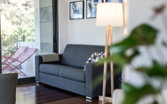 Zoia The Hill 8 Athens City Center