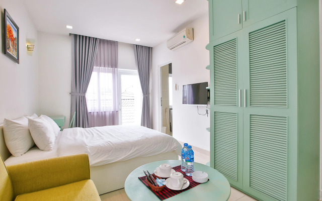 Sunflower Boutique Studio Apartment