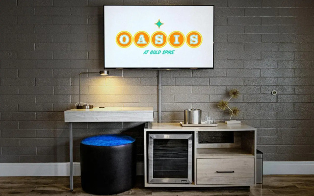 Oasis at Gold Spike