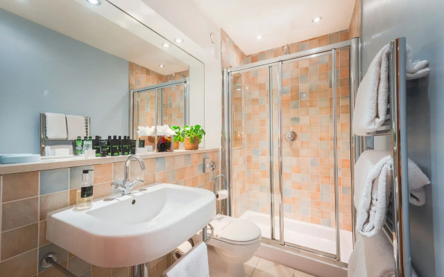 Highland Apartments By Mansley