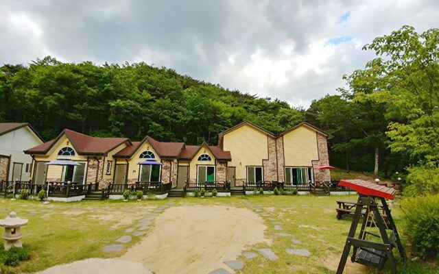 Mungyeong Solsupeong-i Pension