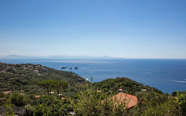 GECA'S House - Panoramic sea view studio