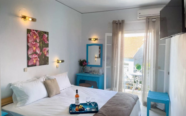 Stratos Hotel