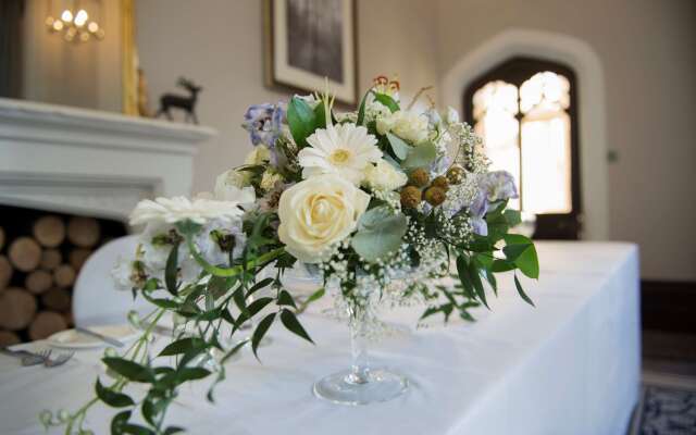 De Vere Tortworth Court
