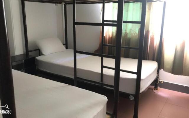 Ngoc Hung Backpackers Hostel