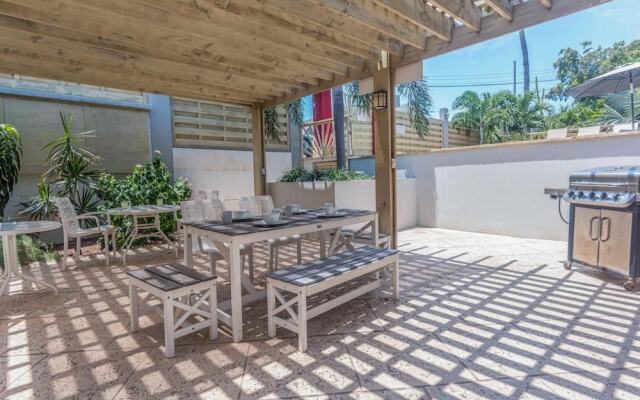 Quiet Cozy Central Close to the Beach Pool