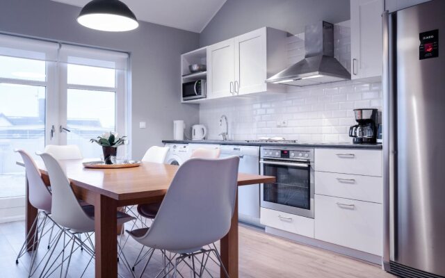 Luna Apartments