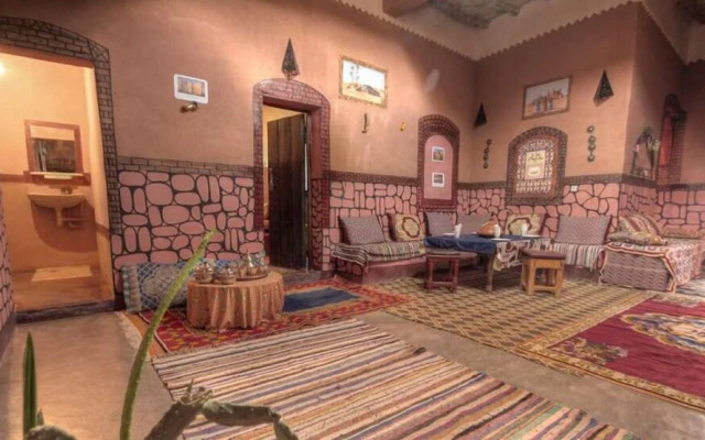 Auberge Tifaoute Kasbah