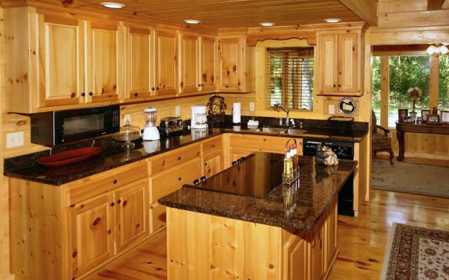 Trout House 350 - Three Bedroom Cabin