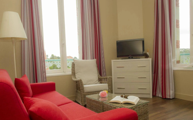 Résidence de Tourisme Vacances Bleues Villa Régina