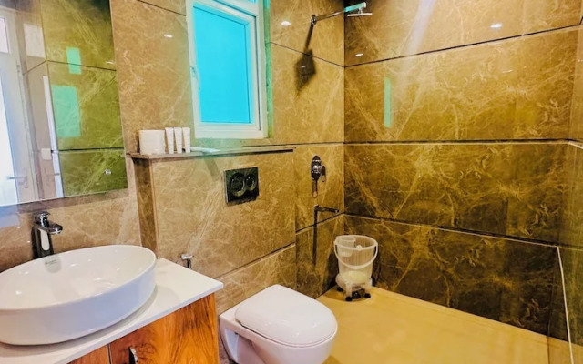 The Lodgers Luxury1BHK Service Apartment