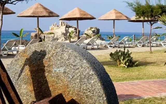 Sunshine Beach Resort