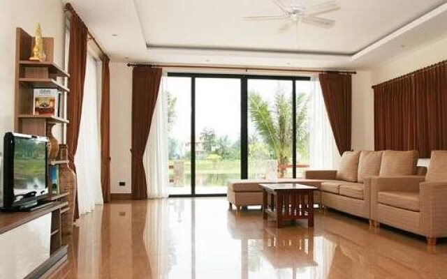 Phoenix Lakeside Pool Villa