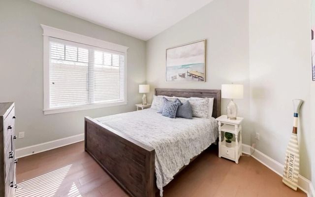 Paradise Beach by AMI Locals