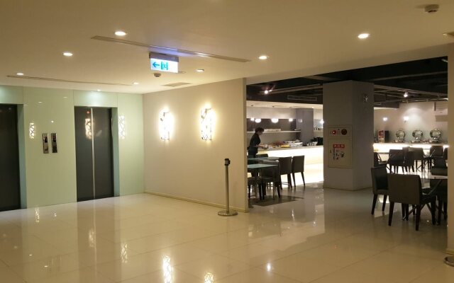 The Riverside Hotel Esthetics