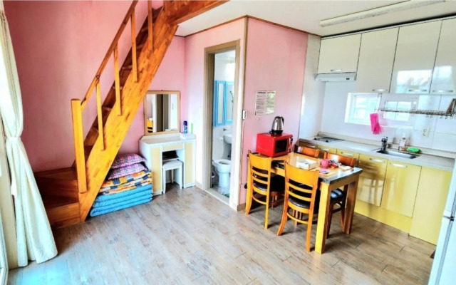 Pohang Full House Pension