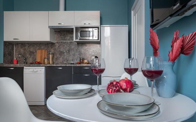 Апартаменты на Большом проспекте Петроградской стороны 82