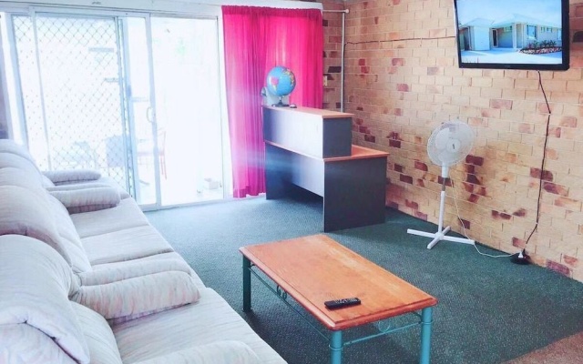 Fantasy Ocean Holiday House – Guest Rooms – Coffs Harbour