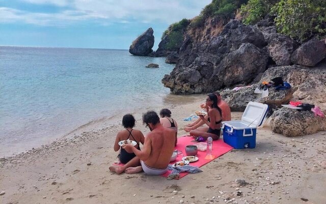 Maleo Moyo Seaside Resort