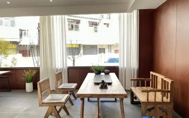 Yinxin Heyuan Hotel (Xie'e Ancient Town)