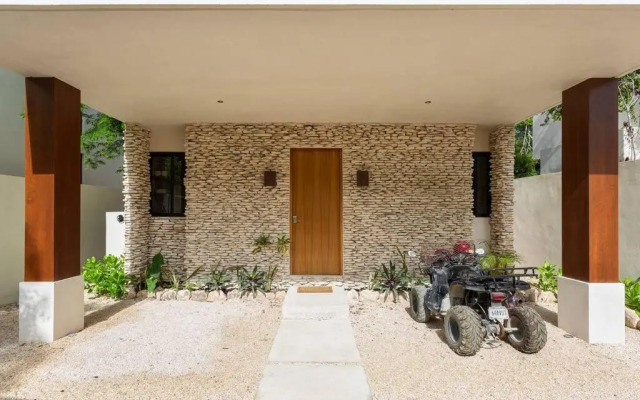 Jungle Chic 3 Bedroom Villa