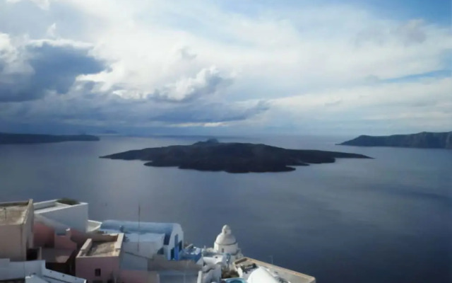 Caldera sky & sea