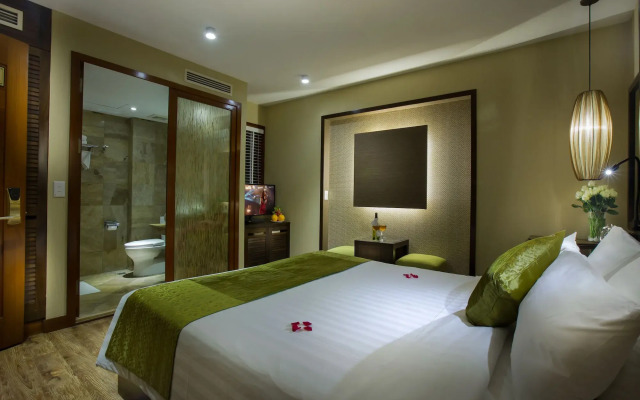Oriental Suites Hotel & Spa